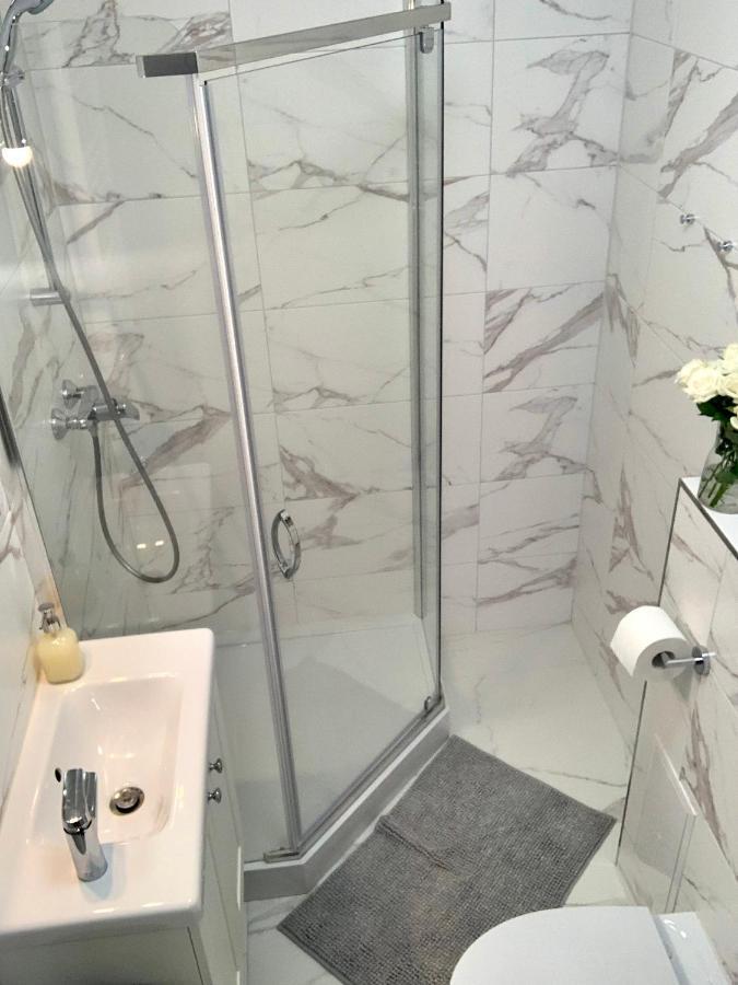 Hotel, Apartament Pod Zlotym Lwem W Samym Centrum Miasta Z Darmowym Parkingiem VII Kladsko Exteriér fotografie