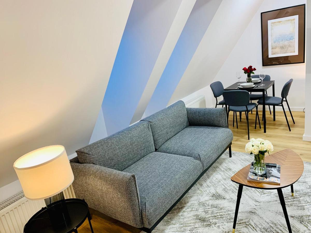 Hotel, Apartament Pod Zlotym Lwem W Samym Centrum Miasta Z Darmowym Parkingiem VII Kladsko Exteriér fotografie